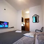 S7 Mint Apartment