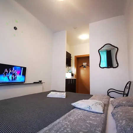 Mint Apartment