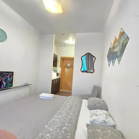S7 Mint Apartment *